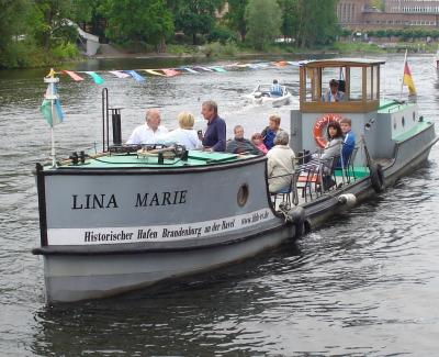 LINA MARIE kommt zurÃ?Â¼ck