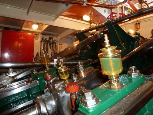 Maschinenraum 1. Bild