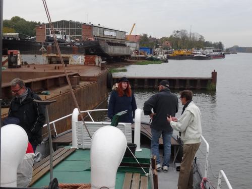 Warten auf die Zuweisung des Liegeplatzes 2